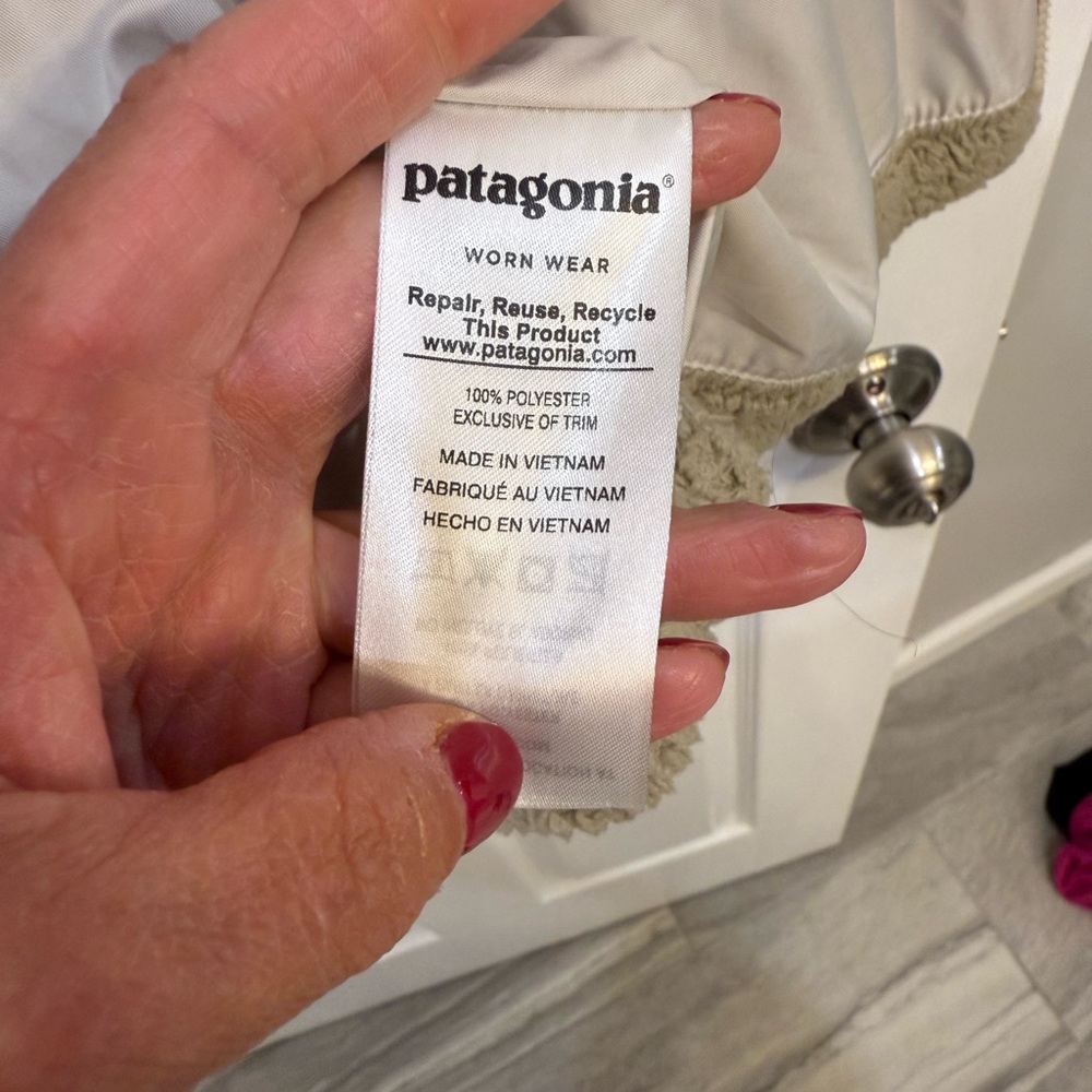 Patagonia Women's Los Gatos Fleece Vest, SZ Small. - Picture 5 of 11